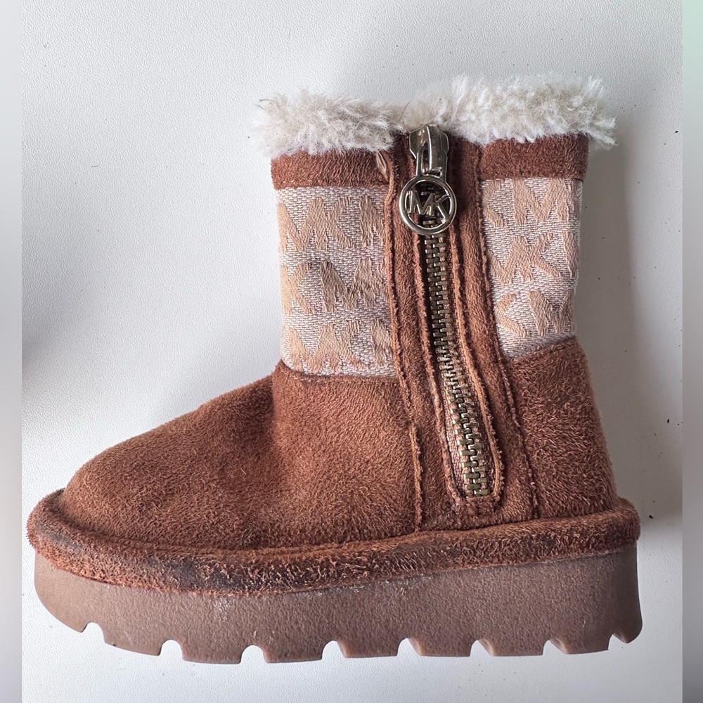 5c Michael Kors Baby Winter Boots